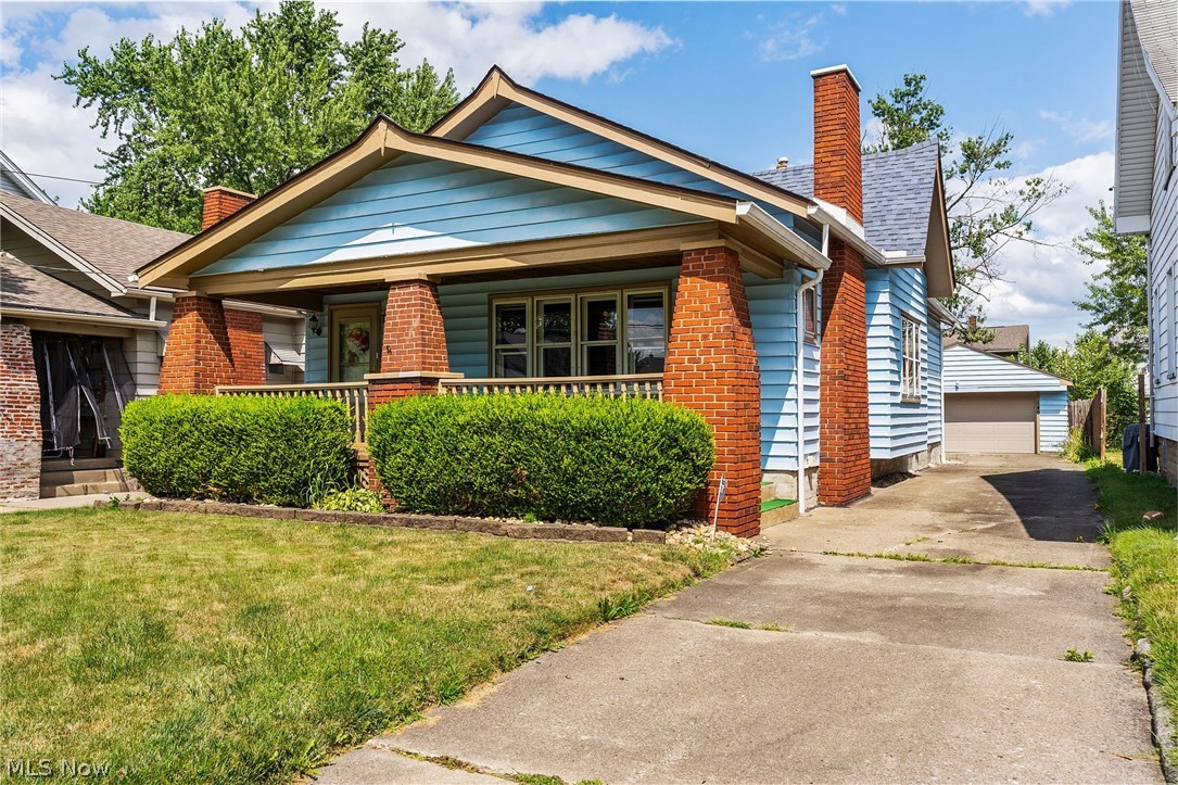 Wesley Ave, Youngstown, OH 44509