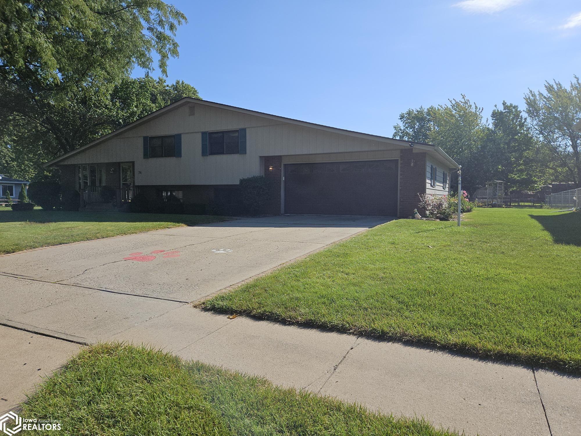Schwartz Dr, Ottumwa, IA 52501