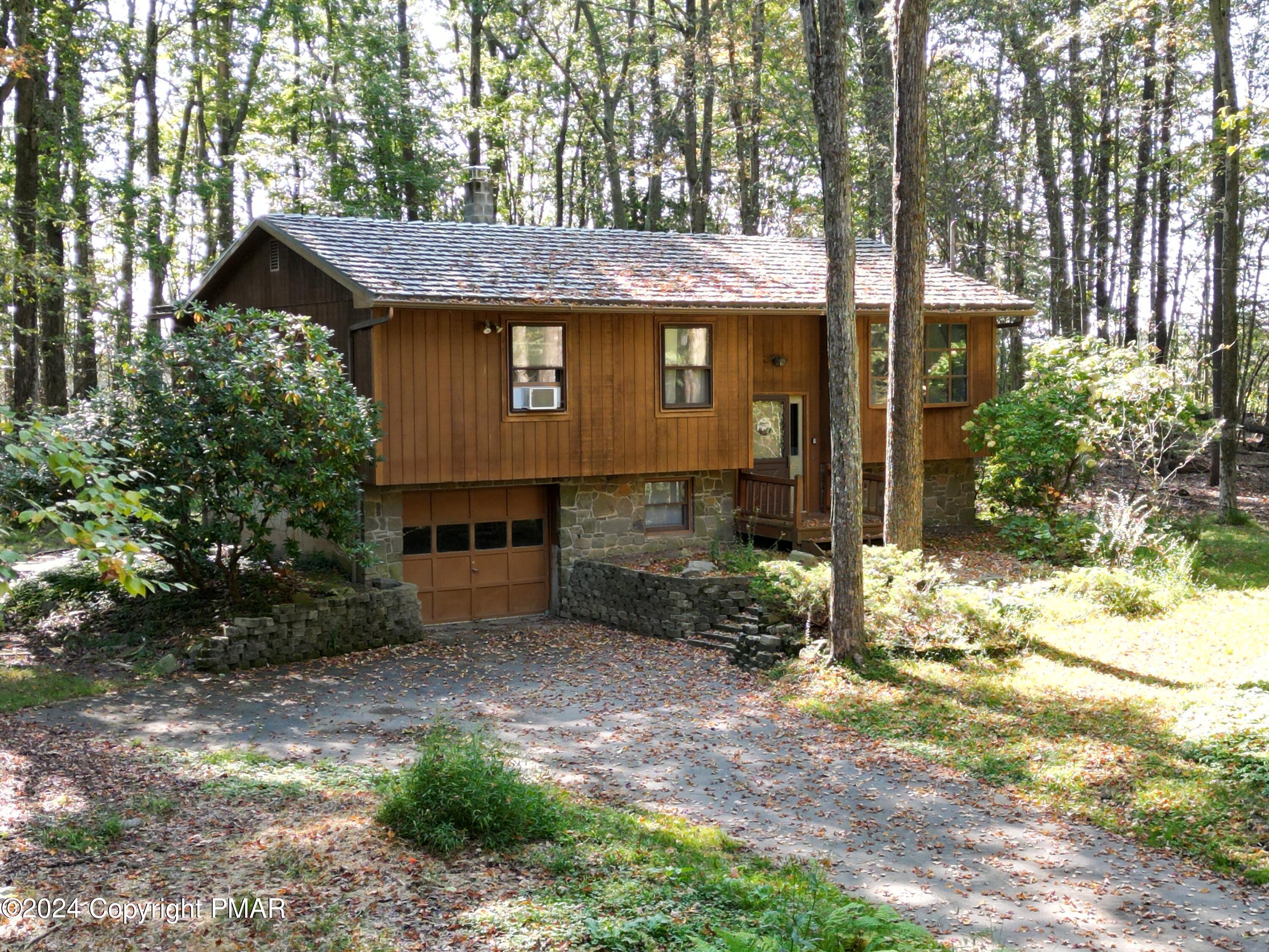 Blackberry Rd, Pocono Lake, PA 18347