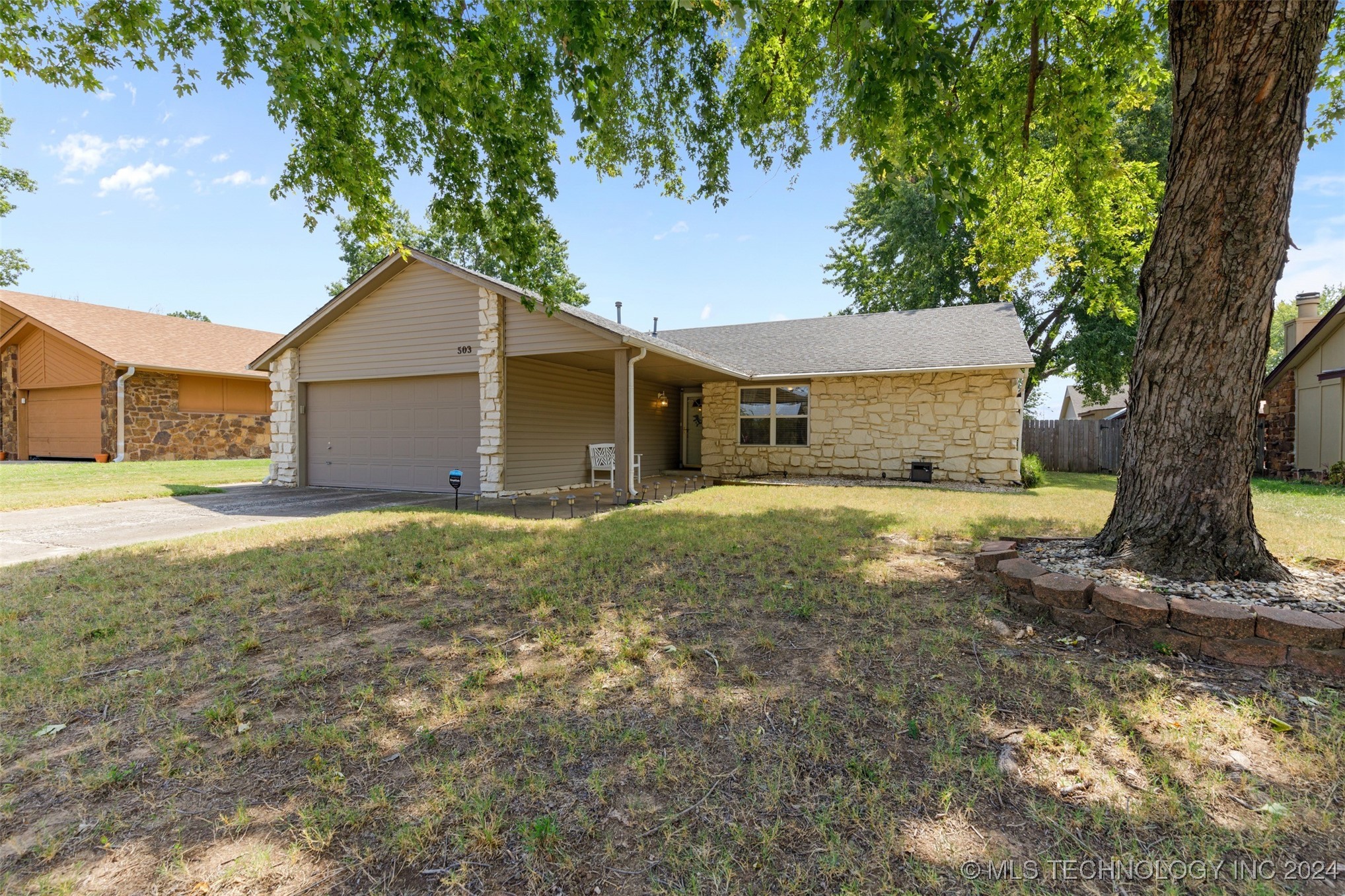 Los Angeles Pl, Broken Arrow, OK 74011