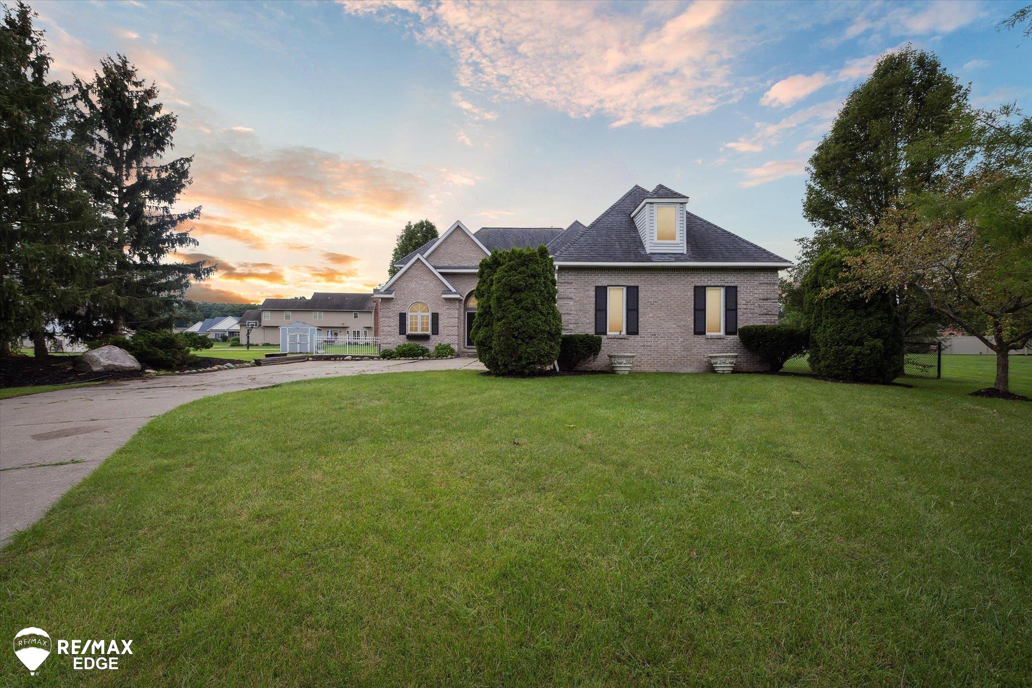 Highpoint Dr, Swartz Creek, MI 48473