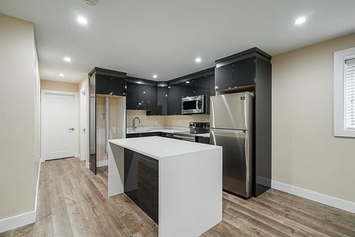 basement-17XX N Howard Ave, Burnaby, BC, V5B1J6 | Card Image