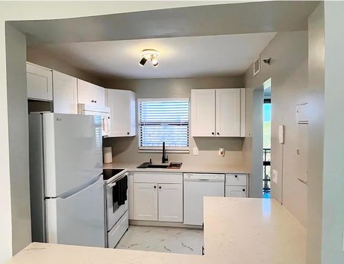 505-4640 Lucerne Lakes Blvd W, Lake Worth, FL, 33467-8921 | Card Image