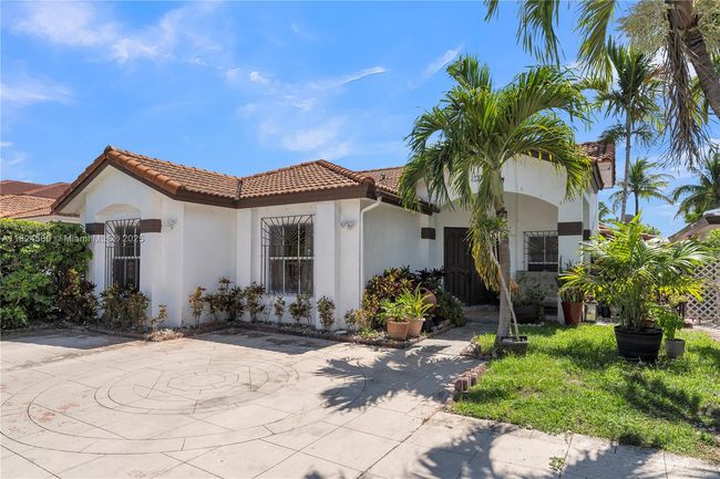 12350 Nw 7 Th Trl, House other with 3 bedrooms, 2 bathrooms and null parking in Miami FL | Image 4
