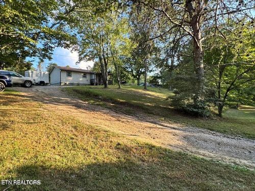 727 Ic King Rd, Seymour, TN, 37865-3103 | Card Image