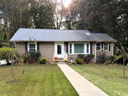 301 Ben Lomond Dr, Mc Minnville, TN, 37110-2425 | Card Image