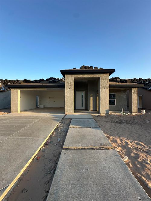 7961 E 34th Pl, Yuma, AZ, 85365-3734 | Card Image