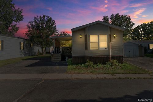 141-351 N Squirrel Rd, Auburn Hills, MI, 48326-4047 | Card Image