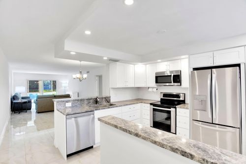 apt-h2-2202 Lucaya Bnd, Coconut Creek, FL, 33066-1127 | Card Image