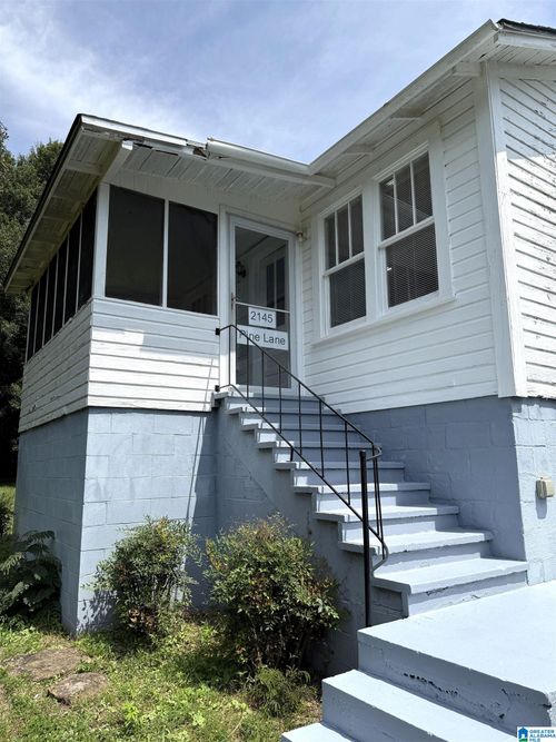 2145 Pine Ln, HOOVER, AL, 35226-2536 | Card Image