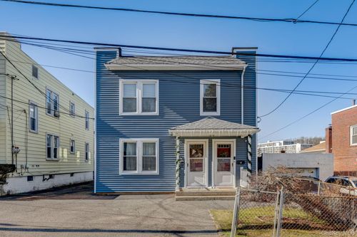 7 4th St, White Plains, NY, 10606-1611 | Card Image