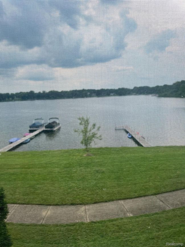 Lake view from master suite | Image 19