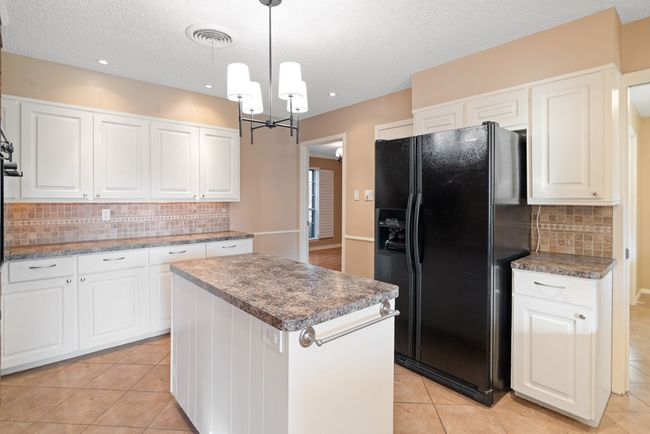 4 Glenwick Cv, House other with 3 bedrooms, 2 bathrooms and 2 parking in Big Spring TX | Image 23