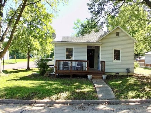 901 W 4th Street, Chanute, KS, 66720 | Card Image