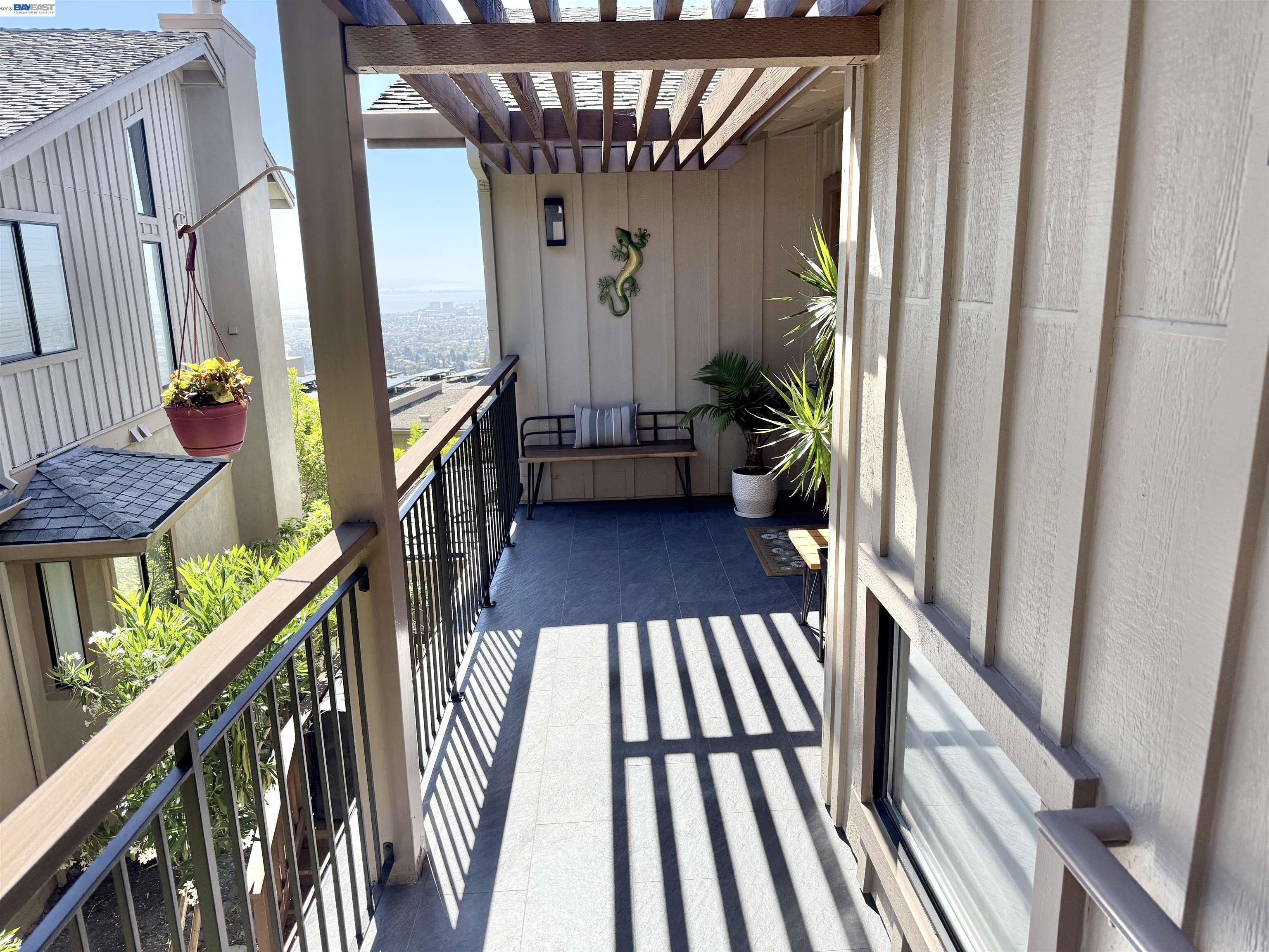 Residential Lease in Oakland 5