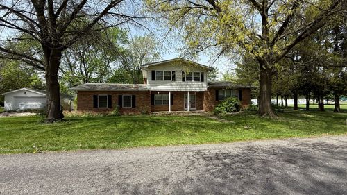 203 S Whitehead St, Tolono, IL, 61880-9794 | Card Image