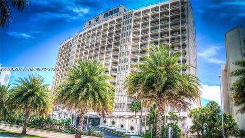 628-5401 Collins Ave, Miami Beach, FL, 33140-2533 | Card Image