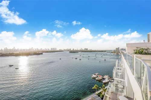4-1100 West Ave, Miami Beach, FL, 33139-4749 | Card Image
