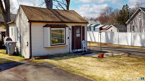 137 Brook St, Bristol, CT, 06010-5410 | Card Image