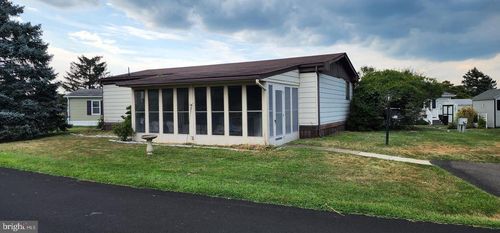 433 Running Brook Rd, NORTH WALES, PA, 19454-1161 | Card Image