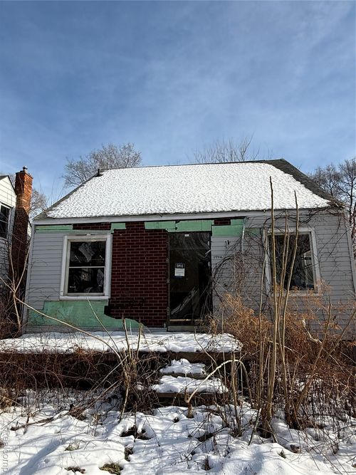19416 Lamont St, Detroit, MI, 48234-2282 | Card Image