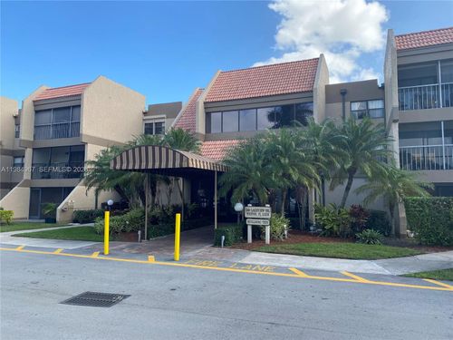 apt-308-240 Lakeview Dr, Weston, FL, 33326-1043 | Card Image