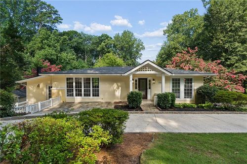 1055 Lee Cir Ne, Atlanta, GA, 30324-2906 | Card Image