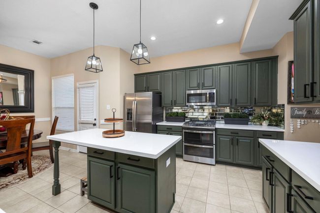 13718 Cardinal Flowers Dr, House other with 4 bedrooms, 3 bathrooms and 2 parking in Cypress TX | Image 14