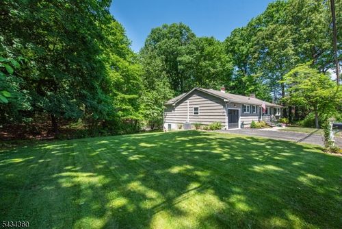31 Clairview Rd, Denville, NJ, 07834-3301 | Card Image