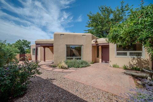2844 Plaza Amarilla, Santa Fe, NM, 87507-6504 | Card Image