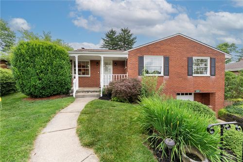 1293 Lakemont Dr, Pittsburgh, PA, 15243-1864 | Card Image