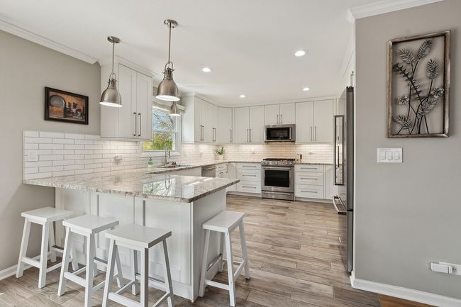 5832 Lenox Rd, House other with 5 bedrooms, 3 bathrooms and 2 parking in Lisle IL | Image 14