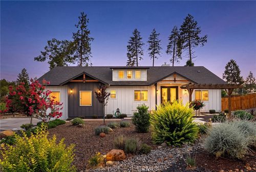 1458 Leafy Ln, Paradise, CA, 95969 | Card Image