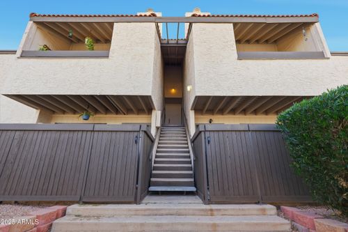 236-2938 N 61st Pl, Scottsdale, AZ, 85251-7028 | Card Image