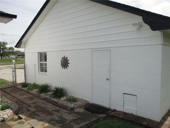 1101 West Blvd, House other with 3 bedrooms, 1 bathrooms and 2 parking in Belleville IL | Image 24