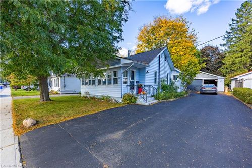 167 Eastern Ave, Delhi, ON, N4B1R8 | Card Image