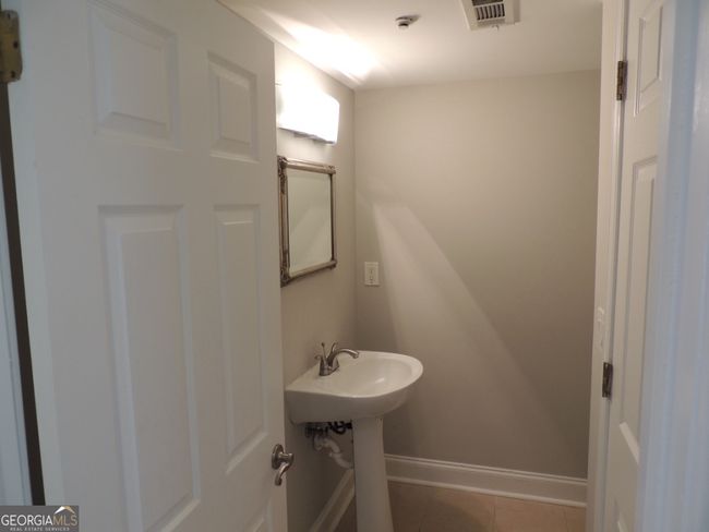 117 Rondak Cir Se, Townhouse with 2 bedrooms, 2 bathrooms and null parking in Smyrna GA | Image 5