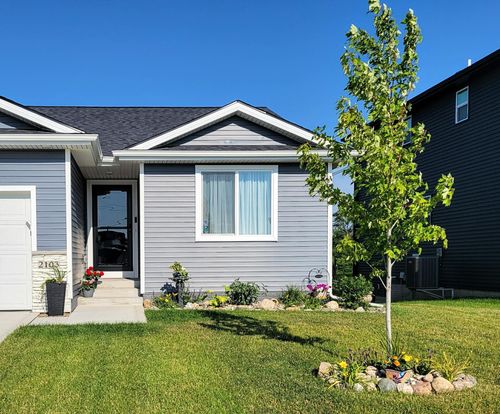 2103 26th Ave Sw, Altoona, IA, 50009-2768 | Card Image