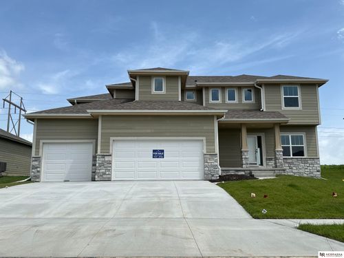 8614 Legacy St, Papillion, NE, 68046-5124 | Card Image
