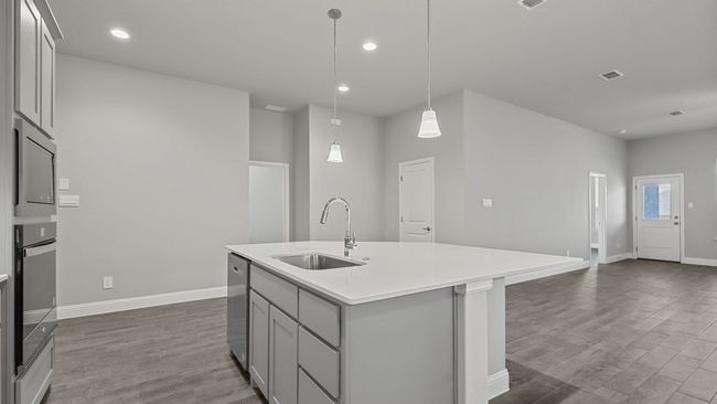 11316 Treehouse Trl, House other with 4 bedrooms, 3 bathrooms and null parking in Justin TX | Image 6