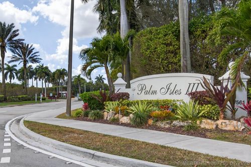 201-7676 Springwater Pl, Boynton Beach, FL, 33437-5483 | Card Image