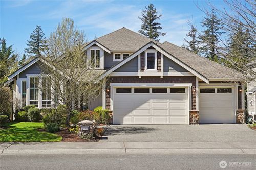 11815 157th Ave Ne, Redmond, WA, 98052-2258 | Card Image