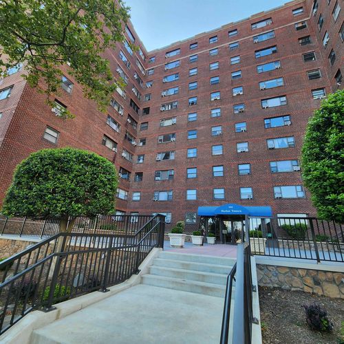 4q-6515 Kennedy Blvd, North Bergen, NJ, 07047-3595 | Card Image