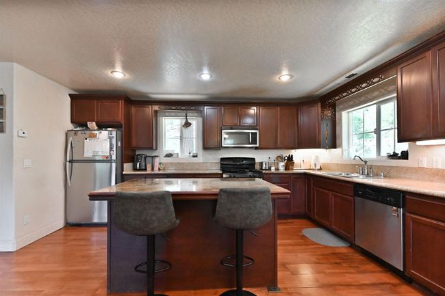 22464 N Tuolumne Rd, House other with 3 bedrooms, 3 bathrooms and null parking in Twain Harte CA | Image 5