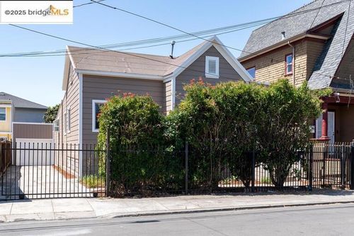 1035 24th St, Oakland, CA, 94607-2903 | Card Image