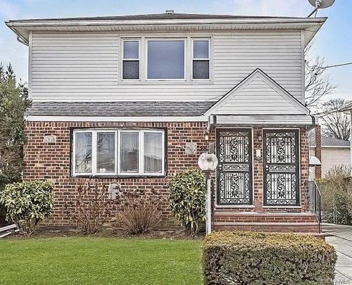 22 Harrison Ave, Hempstead, NY, 11550-5402 | Card Image