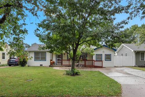 541 N 8th St, Towanda, KS, 67144-9182 | Card Image