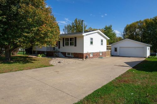 310 6th St., Aplington, IA, 50604 | Card Image