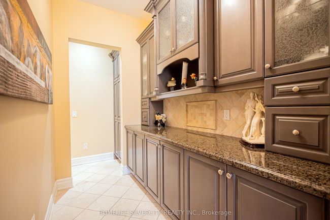 26 Jacob Brill Cres, House other with 6 bedrooms, 5 bathrooms and 4 parking in Brampton ON | Image 7
