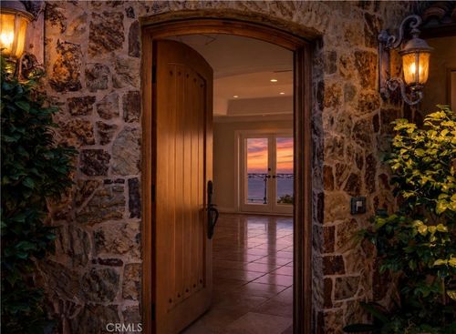 517 Emerald Cyn, Laguna Beach, CA, 92651 | Card Image